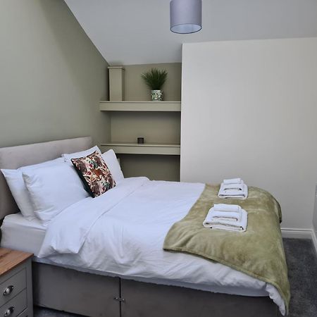 Modern River View Mytholmroyd Apartment Exterior foto
